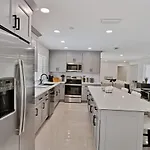 Sail Away Beach Cottage Sleeps 10 Heated Pool